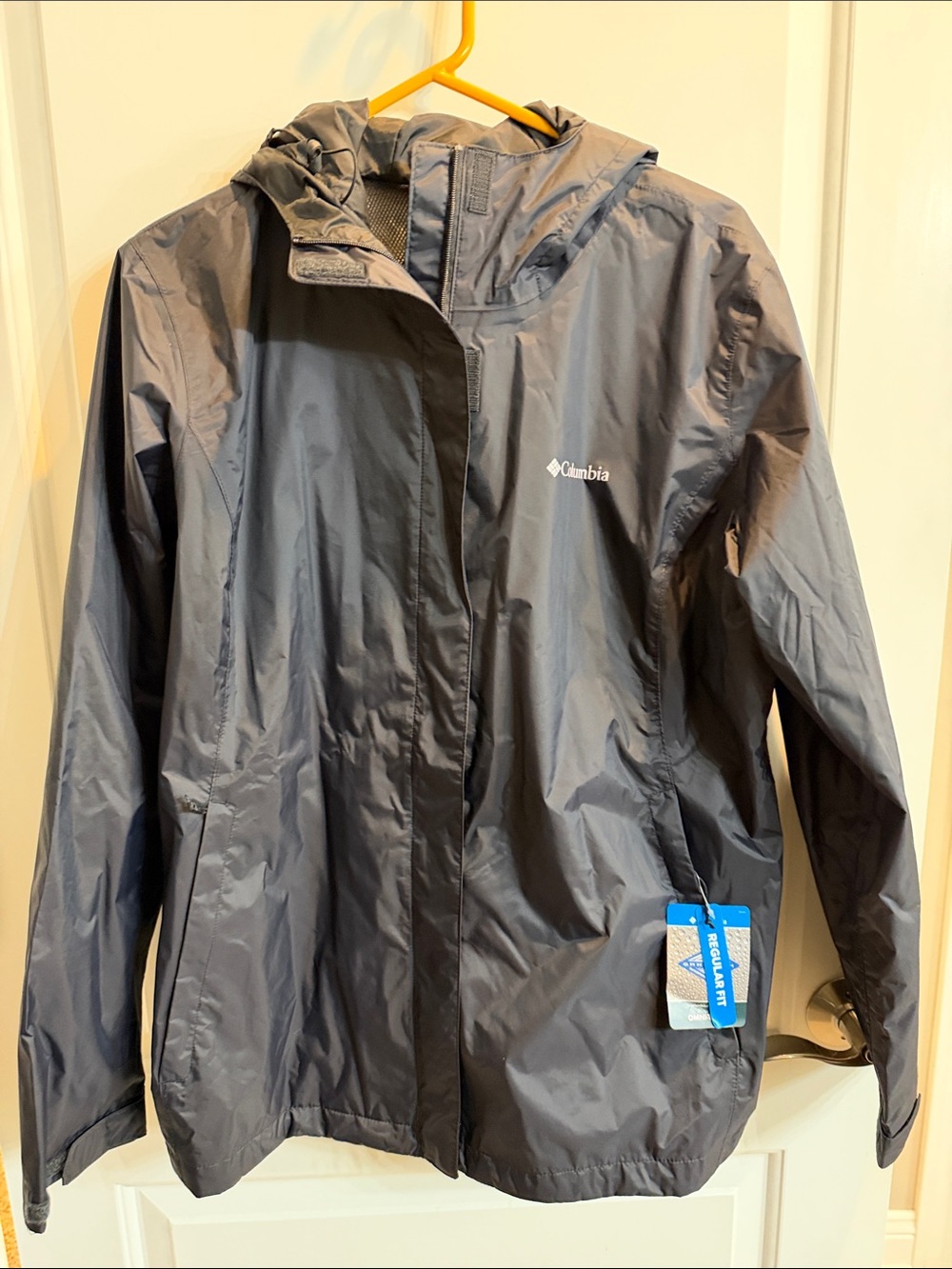 Columbia Women's black Lightweight Waterproof Hooded Jacket